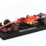 Kedvezményes ár Ferrari F1 SF-24 55 Australian GP győztes 2024 C. Sainz (vitrinnel) Limitált